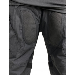 Фото: “Костюм с защитными подушками черный”