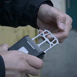 Фото: “Универсальный мультитул выживальщика Dango MT04”