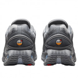 Фото: “Кроссовки U Air Max Dn Nike, цвет Cool Grey/Metallic Silver”