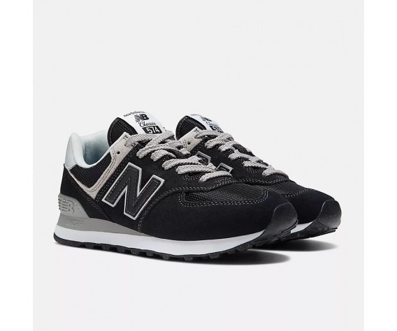 Фото: “Кроссовки W 574 New Balance, цвет Black/White”, купить в интернет магазине