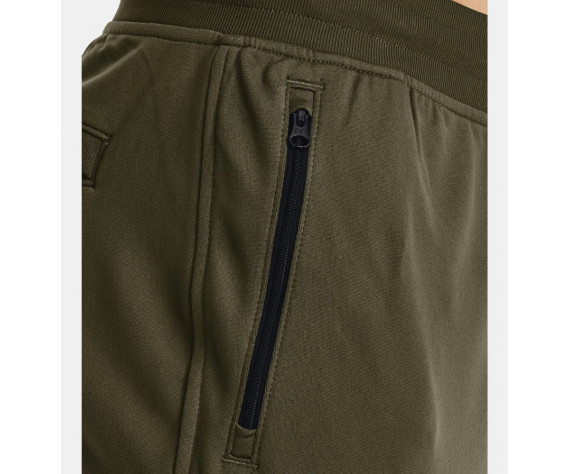 Фото: “Брюки Sportstyle Jogger Under Armour, цвет Green”, купить в интернет магазине