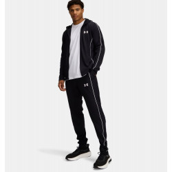 Фото: “Костюм EMEA Tracksuit Novelty Under Armour, цвет Black”, купить в интернет магазине