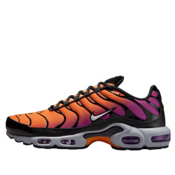 Превью товара: “Кроссовки U Air Max Plus Nike, цвет Black/Total Orange/Purple”, купить в интернет магазине