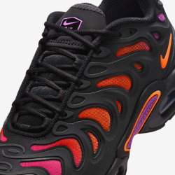 Превью товара: “Кроссовки M Air Max Plus Drift Nike, цвет Dark Smoke Grey/Black/Vivid”, купить в интернет магазине