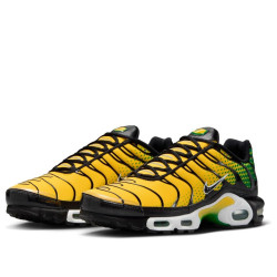 Фото: “Кроссовки U Air Max Plus Nike, цвет Varsity Maize/Pine”, купить в интернет магазине