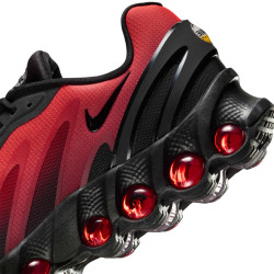 Превью товара: “Кроссовки U Air Max Dn8 Premium Nike, цвет Black/University Red”, купить в интернет магазине