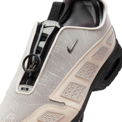 Превью товара: “Кроссовки W Air Max SNDR Nike, цвет Phantom/Black”, купить в интернет магазине