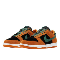 Фото: “Кеды U Dunk Low SP Nike, цвет Black/Nori Ceramic”, купить в интернет магазине