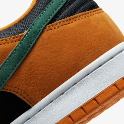 Превью товара: “Кеды U Dunk Low SP Nike, цвет Black/Nori Ceramic”, купить в интернет магазине