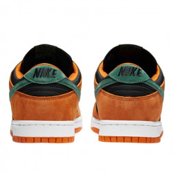 Превью товара: “Кеды U Dunk Low SP Nike, цвет Black/Nori Ceramic”, купить в интернет магазине