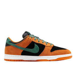 Превью товара: “Кеды U Dunk Low SP Nike, цвет Black/Nori Ceramic”, купить в интернет магазине