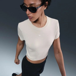 Превью товара: “Футболка W NSW Chill Knit Cropped Nike, цвет Light Orewood Brown”, купить в интернет магазине