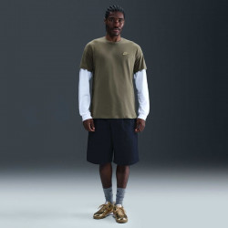 Превью товара: “Футболка M NSW Club Nike, цвет Medium Olive/Parachute Beige”, купить в интернет магазине