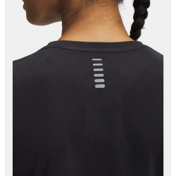 Превью товара: “Футболка W Launch Jacquard Under Armour, цвет Black”, купить в интернет магазине