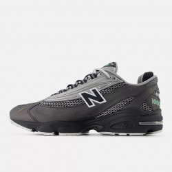 Превью товара: “Кроссовки U 1000 New Balance, цвет Black/Dark Silver Metallic”, купить в интернет магазине