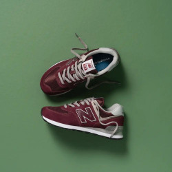 Превью товара: “Кроссовки U 574 New Balance, цвет Burgundy/Grey”, купить в интернет магазине