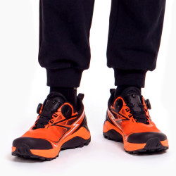 Превью товара: “Кроссовки Falcon APEX, цвет Orange/Black”, купить в интернет магазине